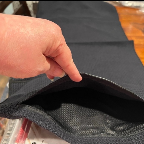 Thirty One Fitness Towel - Picture 3 of 10